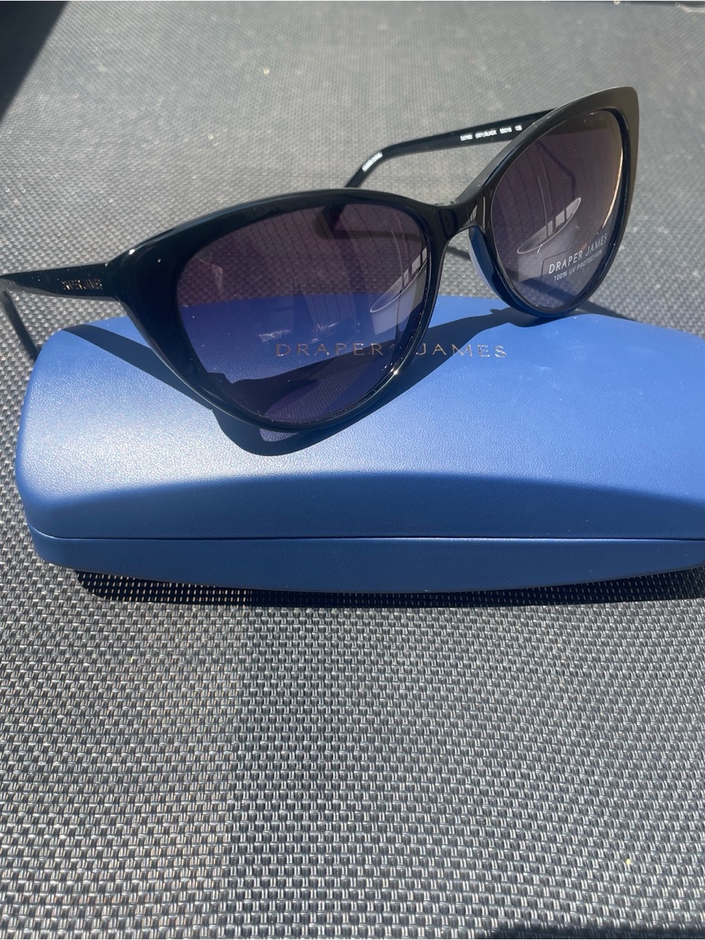 Draper James Black Cat-Eye Sunglasses with Dark Lenses